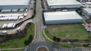 Central Hatfield City ve Hertfordshire şehir merkezi, İngiltere, Günbatımı sırasında Birleşik Krallık. 9 Mart 2024