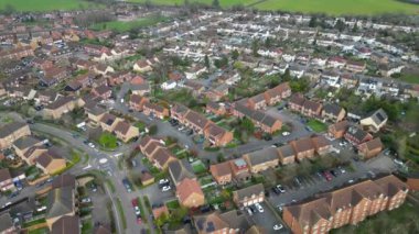 Central Hatfield City ve Hertfordshire şehir merkezi, İngiltere, Günbatımı sırasında Birleşik Krallık. 9 Mart 2024