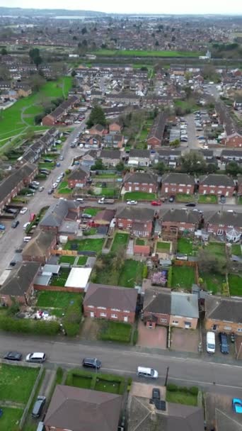 Zeitraffer Luftaufnahme Der Stadt North Luton Bei Bewölktem Und Regnerischem — Stockvideo