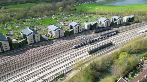 英国牛津市泰晤士河附近的牛津市火车站的高角度图像 2024年3月23日 — 图库视频影像