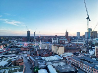 İngiltere 'nin Birmingham Merkez Şehri Şehir Merkezi Binaları Günbatımında. 30 Mart 2024