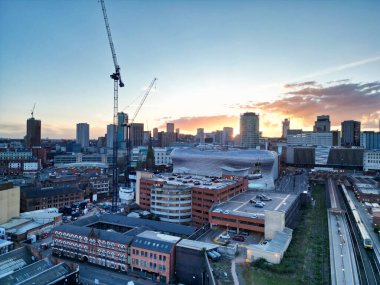 İngiltere 'nin Birmingham Merkez Şehri Şehir Merkezi Binaları Günbatımında. 30 Mart 2024