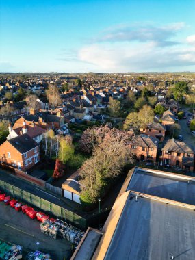 İngiltere 'nin Merkez Leighton Şahin Kasabası' nın havadan görüntüsü. 29 Mart 2024