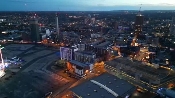 Images Aériennes Des Grands Bâtiments Illuminés Pendant Nuit Central Birmingham — Video