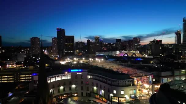 Flygbilder Upplysta Höga Byggnader Natten Central Birmingham City England Storbritannien — Stockvideo