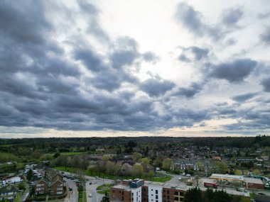 Denham Green Town London, Uxbridge, İngiltere 'nin havadan görüntüsü. Birleşik Krallık. 3 Nisan 2024