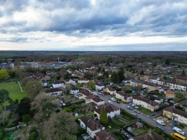 Harefield Town London, Uxbridge, İngiltere Yüksek Açılı Manzarası. Gün batımında Birleşik Krallık. 3 Nisan 2024