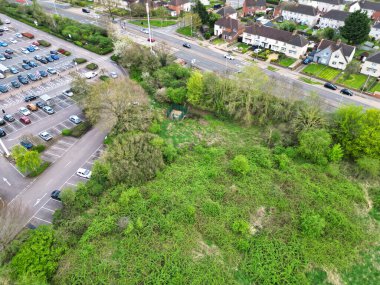 Bedford City Bedfordshire 'ın Hava Görüntüsü, İngiltere Rüzgarlı ve Bulutlu Gün sırasında. 5 Nisan 2024