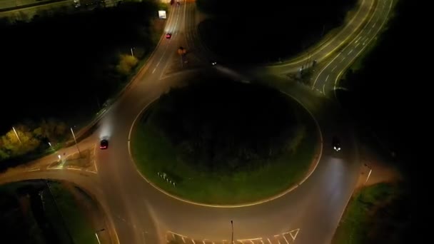 Повітряний Час Лапсе Нічні Кадри Ілюмінованих Британських Автомагістралей Руху Junction — стокове відео