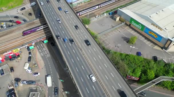 High Angle Footage West Brant Cross London City Traffic England — стоковое видео