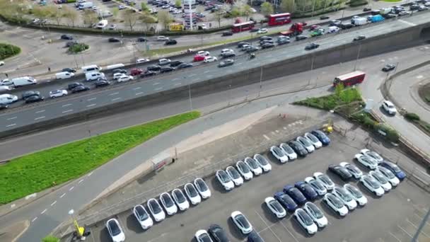 ウェスト ブレント クロス ロンドンシティとイギリスの交通の高角度の映像 4月12日 2024年 — ストック動画