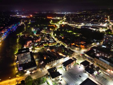 İngiltere 'nin Aydınlanmış Tarihi Bedford Şehri Gece Havası Manzarası. 5 Nisan 2024