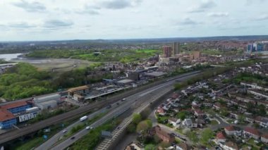 İngiltere 'nin Batı Brent Cross Merkez Londra şehrinin hava görüntüleri. 12 Nisan 2024