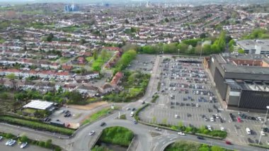 İngiltere 'nin Batı Brent Cross Merkez Londra şehrinin hava görüntüleri. 12 Nisan 2024