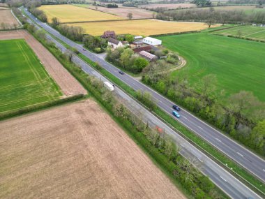 İngiltere 'nin Rugby Şehri yakınlarındaki İngiliz Kırsal Açı Manzarası. 8 Nisan 2024