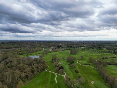 İngiltere 'nin Merkez Denham Green Londra şehrinin hava görüntüsü. 3 Nisan 2024 
