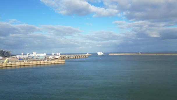 High Angle View Dover Port Ocean England Storbritannien April 2024 — Stockvideo