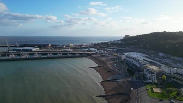 ドーバー港と海洋のハイアングルビュー イギリス 2024年4月20日 — ストック動画