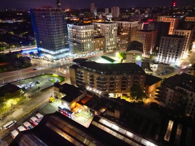 Merkez Wandsworth Londra Şehri 'nin İngiltere' deki Thames Nehri 'ndeki Hava Gecesi Görüntüsü. 24 Nisan 2024