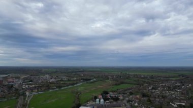 Cambridge Central City 'nin Hava Görüntüleri, Cambridgeshire, İngiltere. 21 Mart 2024