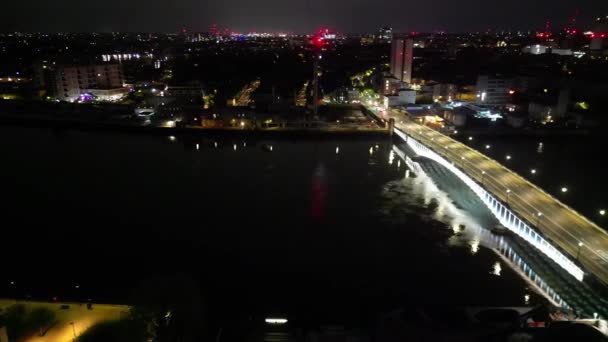 Night Recorage Illuminated Wandsworth Central London River Thames Londyn Anglia — Wideo stockowe