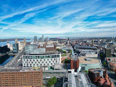 İngiltere 'nin kuzeybatısındaki The Maritime City, Liverpool Modern Britanya Şehir Merkezi Yüksek Açı Manzarası. 5 Mayıs 2024