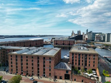 İngiltere 'nin kuzeybatısındaki The Maritime City, Liverpool Modern Britanya Şehir Merkezi Yüksek Açı Manzarası. 5 Mayıs 2024