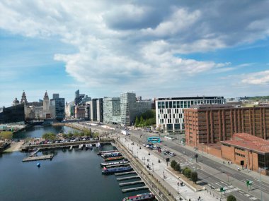 İngiltere 'nin kuzeybatısındaki The Maritime City, Liverpool Modern Britanya Şehir Merkezi Yüksek Açı Manzarası. 5 Mayıs 2024