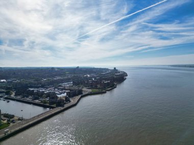 İngiltere 'nin kuzeybatısındaki The Maritime City, Liverpool Modern Britanya Şehir Merkezi Yüksek Açı Manzarası. 5 Mayıs 2024