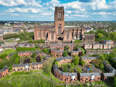 İngiltere 'nin kuzeybatısındaki The Maritime City, Liverpool Modern Britanya Şehir Merkezi Yüksek Açı Manzarası. 5 Mayıs 2024