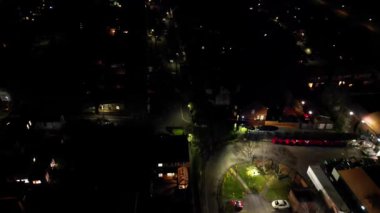 İngiltere 'nin Aydınlanmış Leighton Buzzard Kasabası Havadan Görünümü Büyük Britanya Gecesi. 29 Mart 2024