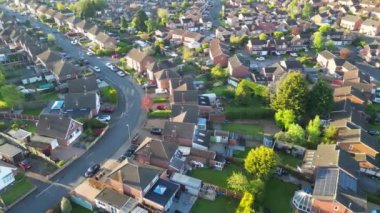 İngiltere 'nin Nottinghamshire kentindeki Toton Village' da emlak konutlarının hava görüntüleri. 26 Nisan 2024