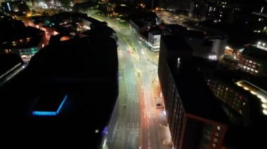 Açık Gece sırasında İngiltere 'nin Aydınlanmış Merkez Leicester şehrinin Yüksek Açılı Hızlandırılmış Görüntüsü. 26 Nisan 2024