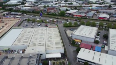 İngiltere 'nin Hanger Hill Londra şehrindeki Endüstriyel Estate Yüksek Açı Manzarası. 3 Mayıs 2024