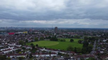 İngiltere 'nin Hanger Hill Londra şehrindeki Endüstriyel Estate Yüksek Açı Manzarası. 3 Mayıs 2024