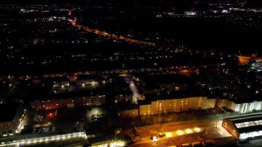 Aydınlanmış Cambridge Şehir Merkezi 'nin Gece Hava Görüntüsü. İngiltere, Birleşik Krallık. 21 Mart 2024