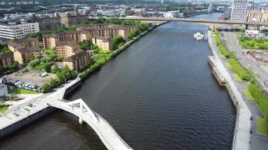 İskoçya 'nın merkezi Glasgow şehrinin yüksek açılı görüntüsü. 5 Haziran 2024