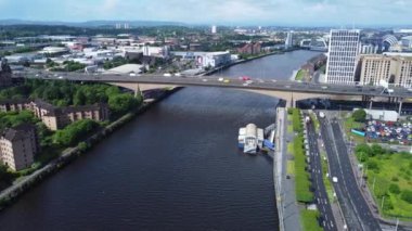 İskoçya 'nın merkezi Glasgow şehrinin yüksek açılı görüntüsü. 5 Haziran 2024