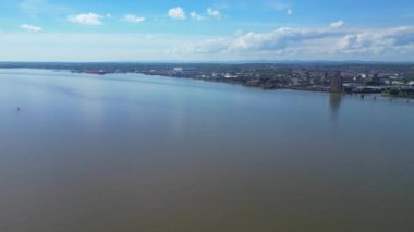 Liverpool City 'nin Kuzeybatı İngiltere' deki Ocean 'daki High Angle görüntüleri. Birleşik Krallık. 5 Mayıs 2024