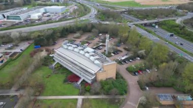 İngiltere 'nin Cambridgeshire kentindeki Merkez Milton kasabasının hava görüntüleri. 21 Mart 2024