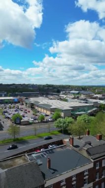 İngiltere 'nin tarihi Wolverhampton şehrinin hava görüntüsü. 4 Mayıs 2024