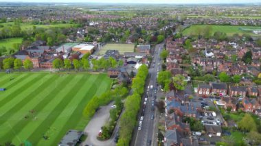 İngiltere, Derbyshire 'ın Erewash ilçesi, Long Eaton kasabasının hava manzarası. 29 Nisan 2024