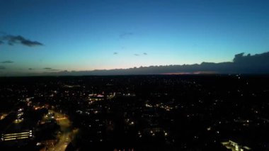 İngiltere 'nin Aydınlanmış Leighton Buzzard Kasabası Havadan Görünümü Büyük Britanya Gecesi. 29 Mart 2024