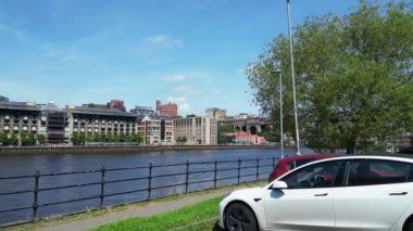 Kuzey İngiltere 'deki Tyne Nehri' nden Merkez Newcastle City 'nin yüksek açılı görüntüleri. 19 Temmuz 2024