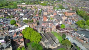 İngiltere, Derbyshire 'ın Erewash ilçesi, Long Eaton kasabasının hava manzarası. 29 Nisan 2024
