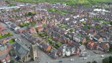 İngiltere, Derbyshire 'ın Erewash ilçesi, Long Eaton kasabasının hava manzarası. 29 Nisan 2024