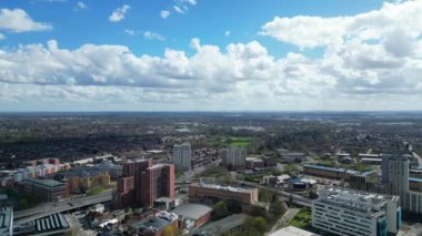 İngiltere Merkez Coventry Şehir Merkezi 'ndeki Downtown Binaları. 30 Mart 2024