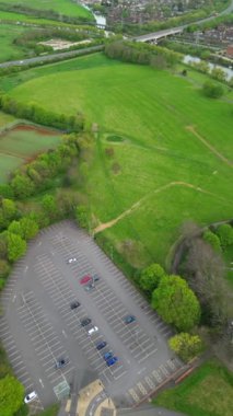 İngiltere 'nin merkez Peterborough şehrinin yerleşim bölgesinin hava görüntüleri. 11 Nisan 2024