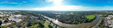 İngiltere 'nin Doğu Midlands bölgesinde bulunan Nottingham City' nin bir hava panoramisi. 4 Ekim 2024