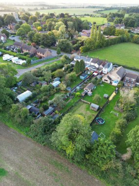 Streatley Village 'daki İngiliz Tarım Çiftlikleri ve İngiltere' nin Bedfordshire 'daki Kırsal Açı Manzarası. Görüntüler İHA 'nın Kamerasıyla 7 Ekim 2024' te çekildi.